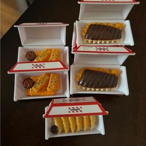 Zuru Mini Brands Foodie Miniature TGI Fridays Food Set Lot of 8